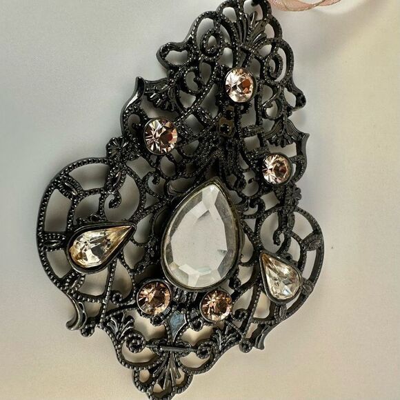 Edwardian style teardrop rhinestone pendant necklace - Picture 8 of 8